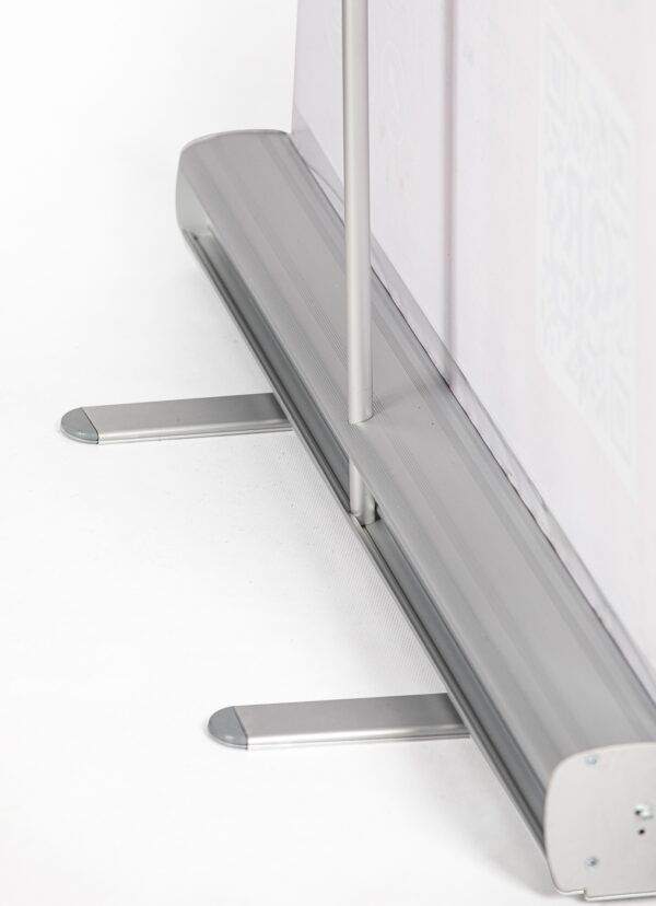 ROLL UP BANNER